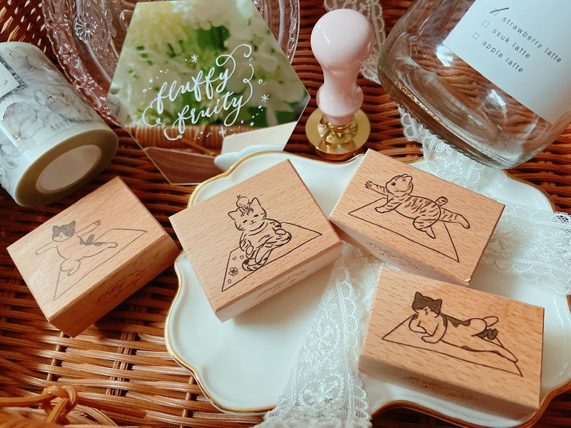 Cat Yoga wooden stamp Hong Kong design - ตราปั๊ม/สแตมป์/หมึก - ไม้ สีกากี