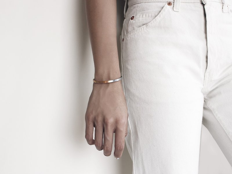 Two-Tone Minimal Cuff Bracelet | Matte Rose Gold - สร้อยข้อมือ - โลหะ สีเงิน