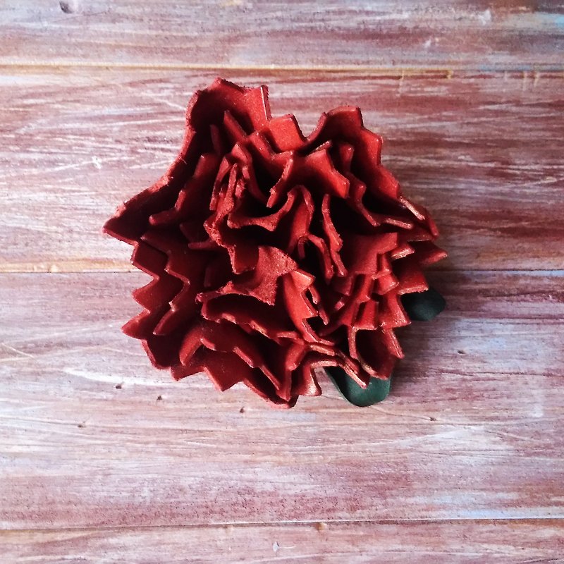 Leather Flower Leather Carnation Mother's Day Red Brooch Necklace Clip - Brooches - Genuine Leather Red