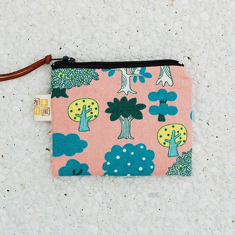 Small Forest Flat Coin Bag_Pink - กระเป๋าใส่เหรียญ - ผ้าฝ้าย/ผ้าลินิน สึชมพู