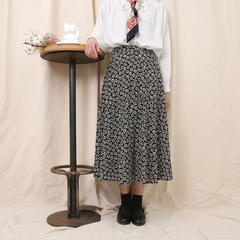 Back to Green:: classic skirt with black background and small floral vintage skirt - Skirts - Polyester 