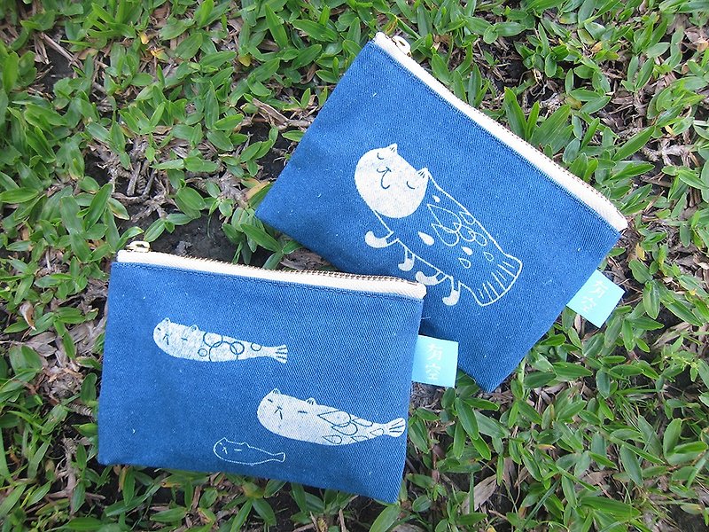 Indigo dyed Catfish/Walking Catfish coin purse - Coin Purses - Cotton & Hemp Blue
