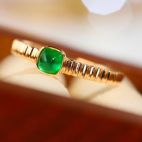 WhiteKuo高級珠寶訂製所 【WhiteKuo】18k祖母綠切割鑽石90分戒指