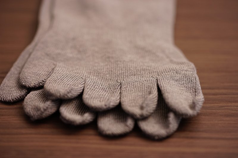 MIT bamboo charcoal five-toe professional deodorant socks gray (2 colors optional) - Socks - Cotton & Hemp Gray
