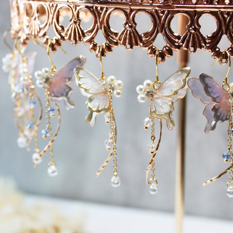 [Luminous Butterfly Earrings] Handmade Earrings / Clip-ons - ต่างหู - เรซิน หลากหลายสี