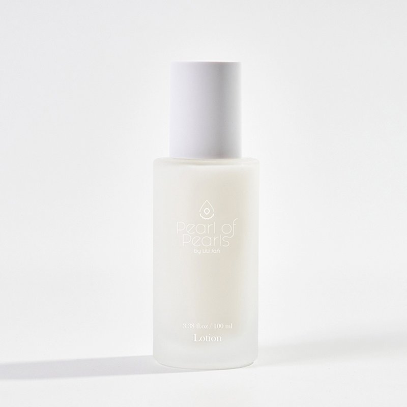 【Charming Rebekah】White Pearl Moisturizing Essence Milk 100ml - Lotions - Glass White