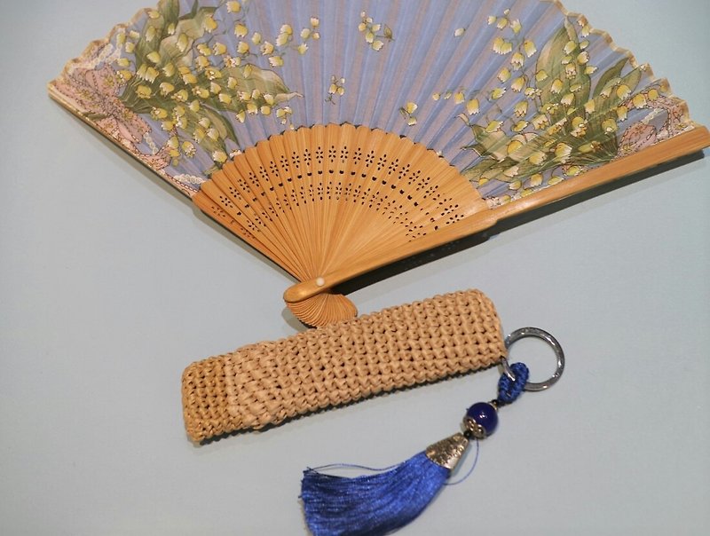 手作りのかぎ針編みの保護カバーと可動式タッセルペンダントが付いた紙扇子 - その他 - コットン・麻 カーキ