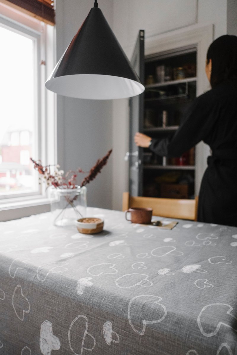 Nordic Design – Mushroom Tablecloth (147X147cm) MUSHROOM Tablecloth, Gray - ผ้ารองโต๊ะ/ของตกแต่ง - ผ้าฝ้าย/ผ้าลินิน สีเทา