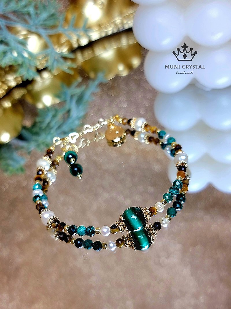 . 18 waist queen. Royal Gemstone green mix pearl light luxury style design Muni Crystal - สร้อยข้อมือ - คริสตัล สีเขียว