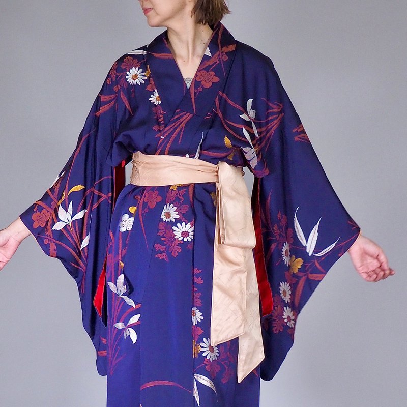 【日本製造】 柔軟絲綢和服長袍、吉祥圖案、午夜藍、連身裙 - 禮服/小禮服 - 絲．絹 藍色