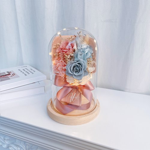 WEIWEI FLOWER 威威花藝設計 母親節禮盒/客製化禮物 LED玫瑰花束永生花鐘罩 -莫藍+莫粉