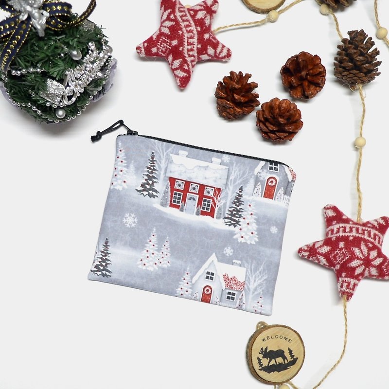 Holiday Homecoming Houses Small Zippered Bag / Catch All Bag stores charger cords/ cosmetic bag / Zippered Pouch / Small Pouch / coin purse / storage pouch / earphone holder / bag tidy - กระเป๋าเครื่องสำอาง - ผ้าฝ้าย/ผ้าลินิน สีเทา