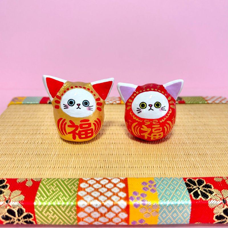 Lucky cat [small] left gold - Items for Display - Clay Gold