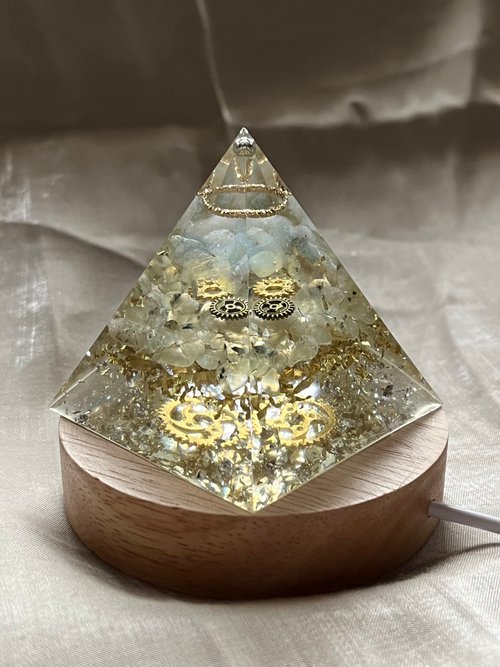 Serendipity Gem｜翡翠．水晶．奧剛 訂製【奧剛能量塔-給堅定信念的你】海藍寶/葡萄石-奧根金字塔