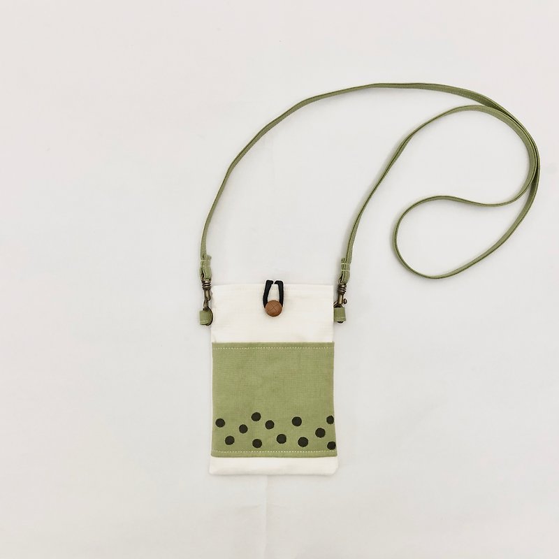 Hand-painted hanging matcha pearl milk tea walking mobile phone case birthday gift gift - อื่นๆ - ผ้าฝ้าย/ผ้าลินิน สีเขียว