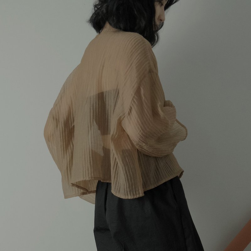 P.YELLOW | Summer Autumn Semi-transparent Lightweight Crumpled Yarn Long Sleeve Cropped Top-Two Colors - Women's Tops - Cotton & Hemp Khaki