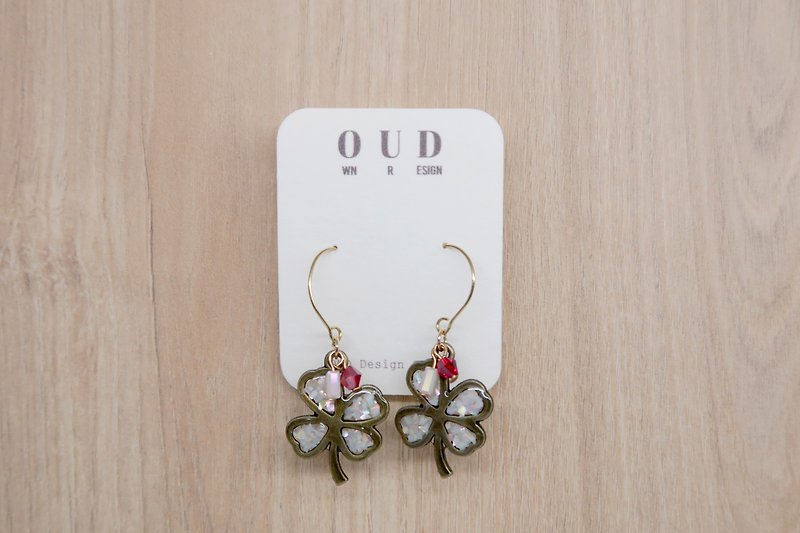OUD Original. Handmade Clover Brass With MOP Crystal Bead Drop Earring/Clip-on - ต่างหู - เครื่องประดับ 