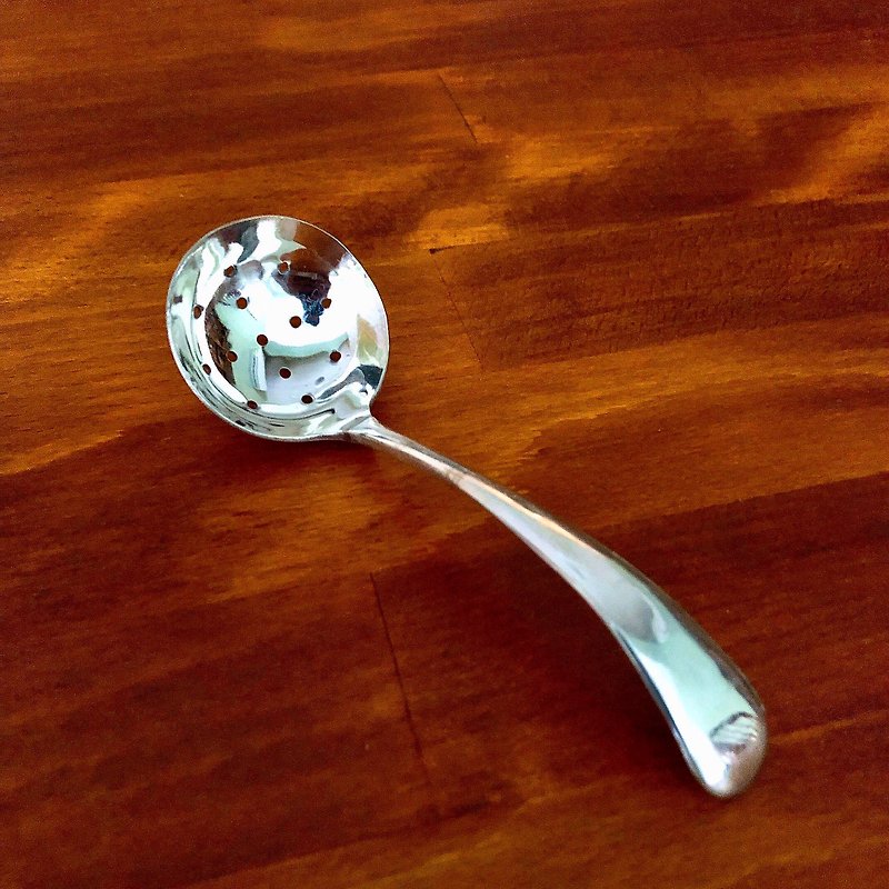 British antique silver-plated sugar sieve / teaspoon - ช้อนส้อม - เงิน 
