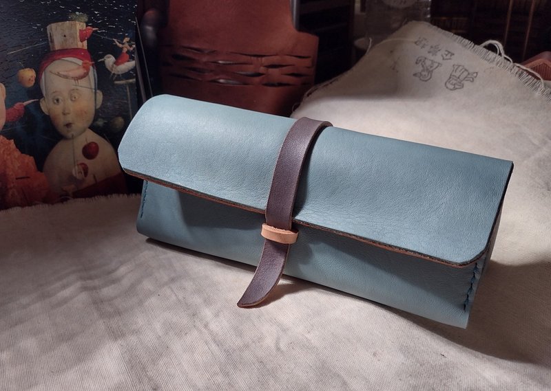 Custom gray blue pure leather glasses case-engraved name - กรอบแว่นตา - หนังแท้ สีน้ำเงิน