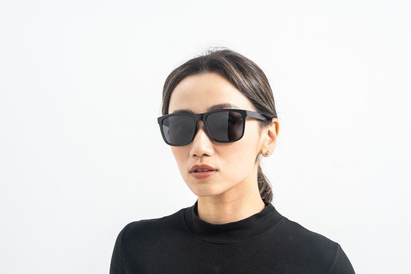 【限量 福利品】2is ElanD 太陽眼鏡 偏光 - 太陽眼鏡/墨鏡 - 塑膠 黑色