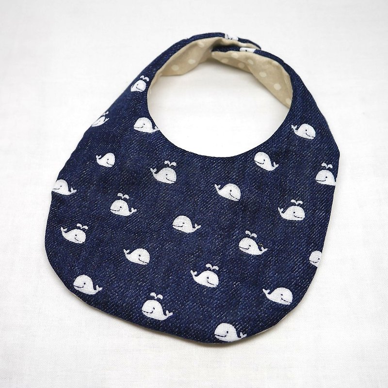 Japanese Handmade 4-layer-double gauze Baby Bib/  Whale - ผ้ากันเปื้อน - ผ้าฝ้าย/ผ้าลินิน สีน้ำเงิน