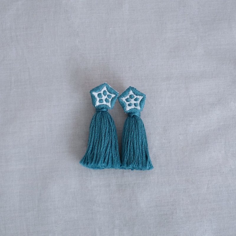 Okra Tassel・Hand Embroidery Earrings-Blue - Earrings & Clip-ons - Cotton & Hemp Blue