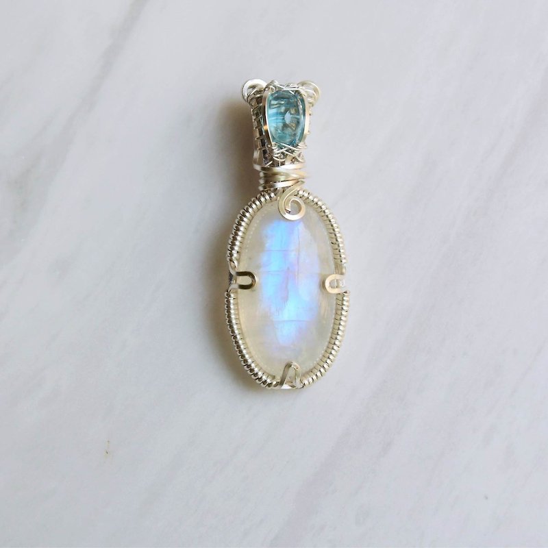 [调香坠]Customized order blue halo moonlight x apatite sterling silver woven pendant - Necklaces - Gemstone Blue