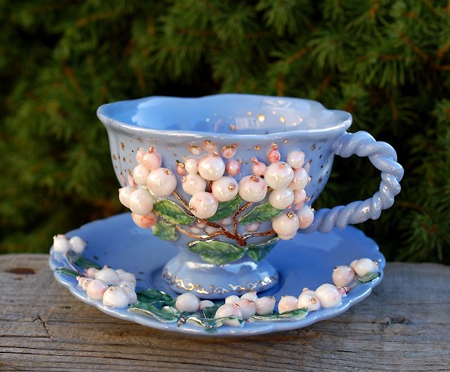 スノーベリーカップ＆ソーサーセット青白磁美しい手作りティーセットマグカップ - ショップ PorcelainShoppe グラス・コップ -  Pinkoi