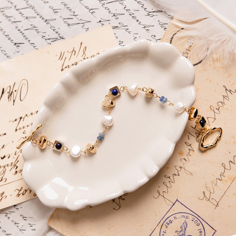 Career x Lapis Lazuli Pearl Custom Size [Blue Wind Chime• Lifelong Bond] Bracelet - สร้อยข้อมือ - เครื่องเพชรพลอย สีน้ำเงิน