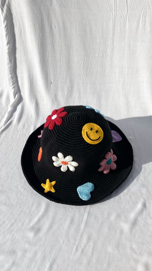 Women's hats, summer hats, straw hats for the beach, bucket hat