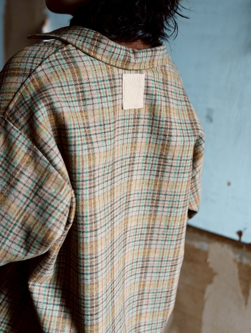 曲奇餅格紋拼接小版外套 - 女西裝外套 - 聚酯纖維 咖啡色