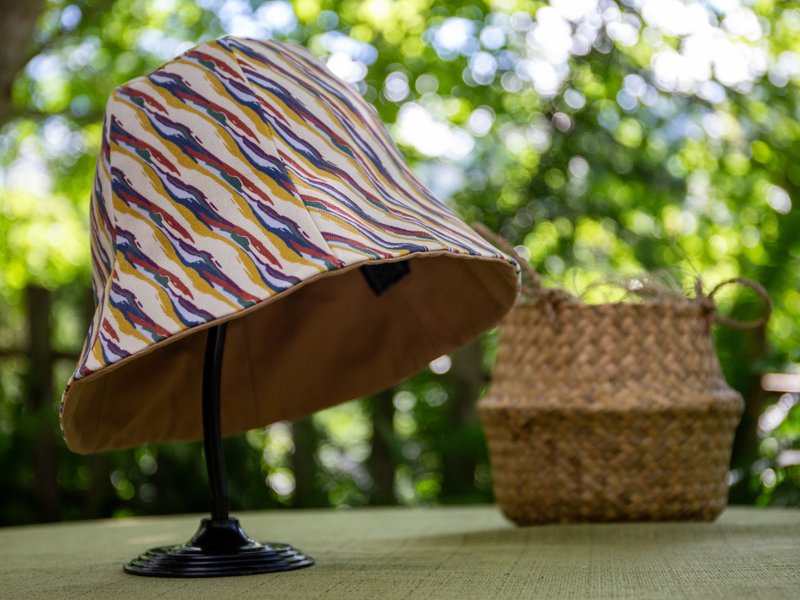 Sunshade Bucket Hat/Reversible Printed Hat/Hiking Hat/Hakaw utux - หมวก - ผ้าฝ้าย/ผ้าลินิน สีแดง