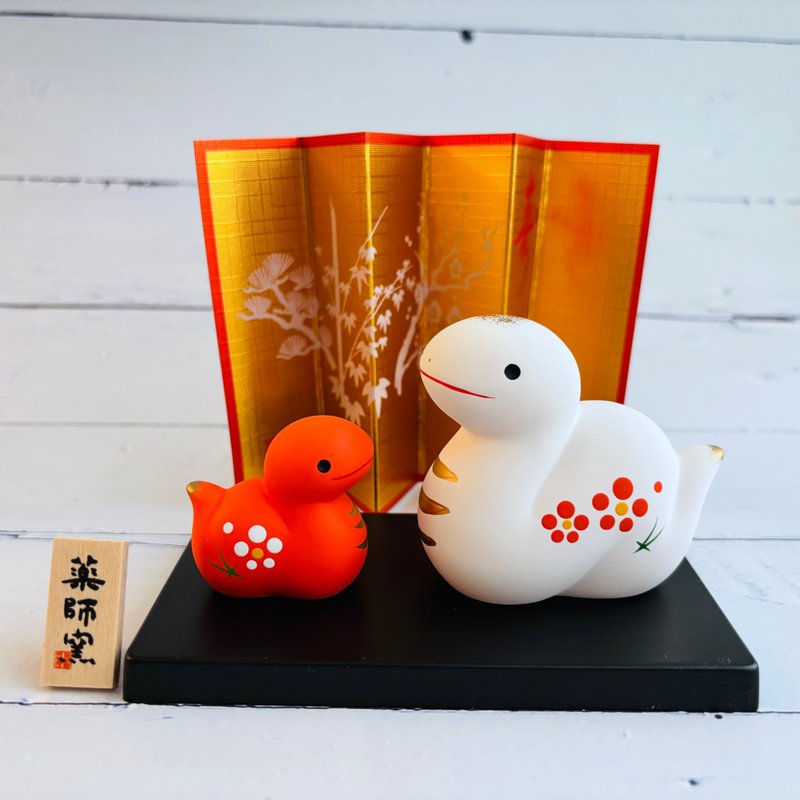 Jincai Lucky Snake - red and white - small - zodiac mascot (Year of the Snake), rebirth, good luck, wealth and gifts - ตุ๊กตา - ดินเผา 