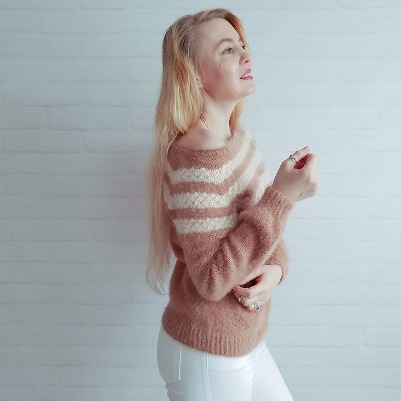 Delicate knitted caramel-colored angora jumper with decorative beige inserts - Women's Sweaters - Wool Gold