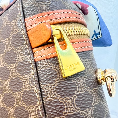 バッグ CELINE Macadam Vanity Pouch Bag tagged CELINE Macadam Vanity Bag Pouch Brown Zipper | eBay