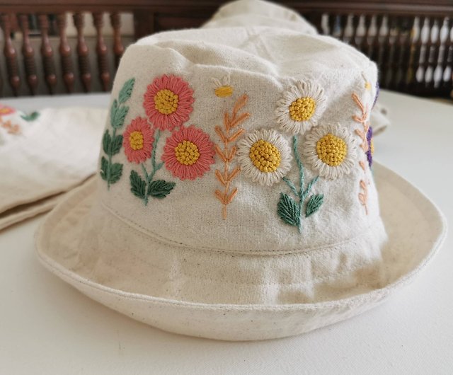 Hand Embroidered Bucket Hat - Shop Chomsil studio Hats & Caps - Pinkoi