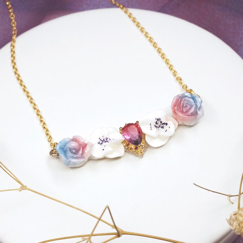 Ombre Rhinestone floral necklace =Flower Piping= Customizable - สร้อยคอ - ดินเหนียว หลากหลายสี