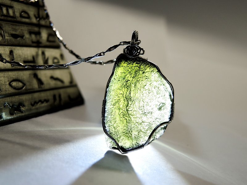 "Green Wizard" Winding Art Czech Green Fall Necklace-11g - Necklaces - Gemstone Green