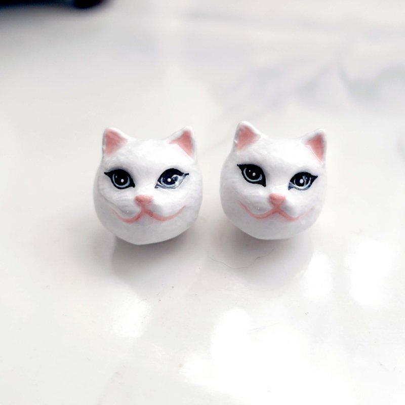 黑白貓咪頭耳環 鍍9K真黃金 情侶寵物項鍊可訂製化個人顏色輕珠寶 - 耳環/耳夾/耳骨夾 - 其他金屬 黑色