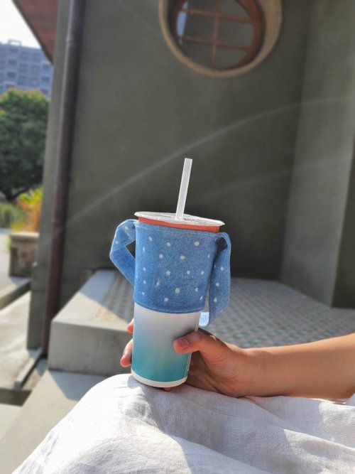 手作りの藍染めの環境にやさしいドリンクカップホルダーバッグ