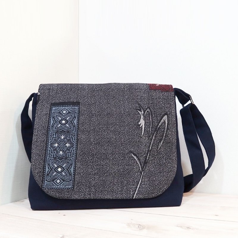 Japanese fabric shoulder bag - Messenger Bags & Sling Bags - Cotton & Hemp Blue
