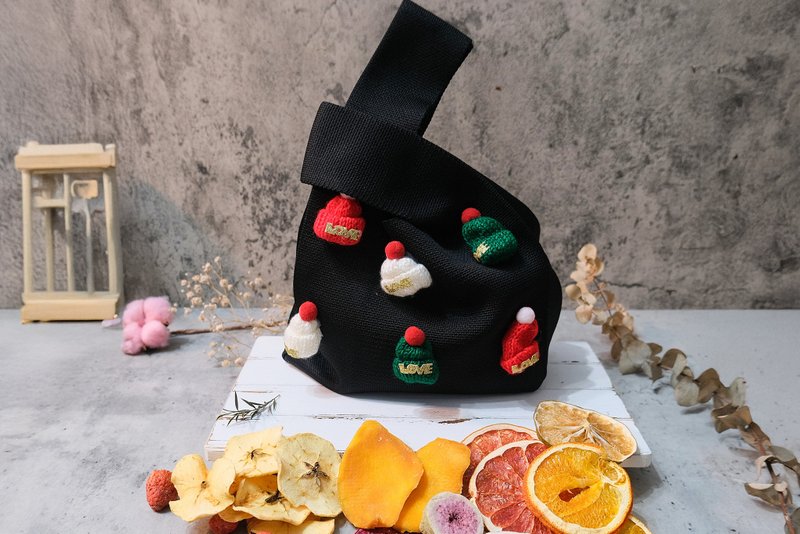 【禾果】可愛聖誕帽手工綜合果乾針織包-黑色-耶誕禮物 - 水果乾 - 棉．麻 黑色