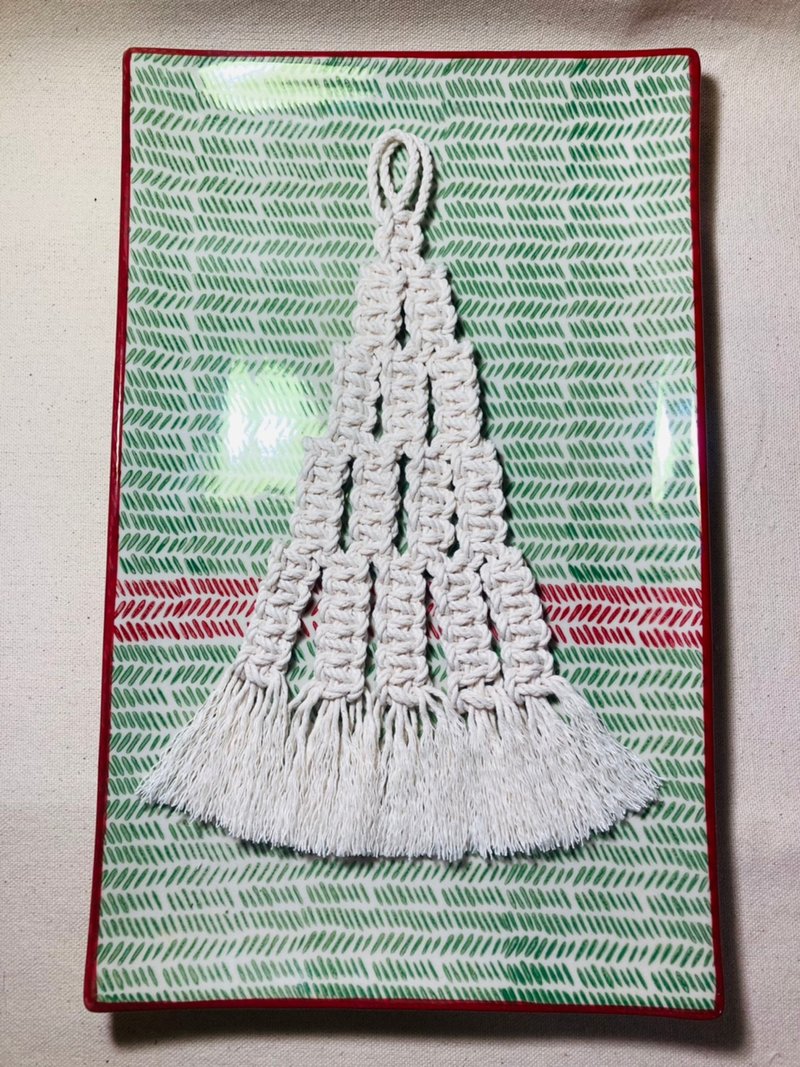 Snow World - Macramé Christmas Tree Ornament | Bohemian Handmade Weaving Ins - ของวางตกแต่ง - ผ้าฝ้าย/ผ้าลินิน 