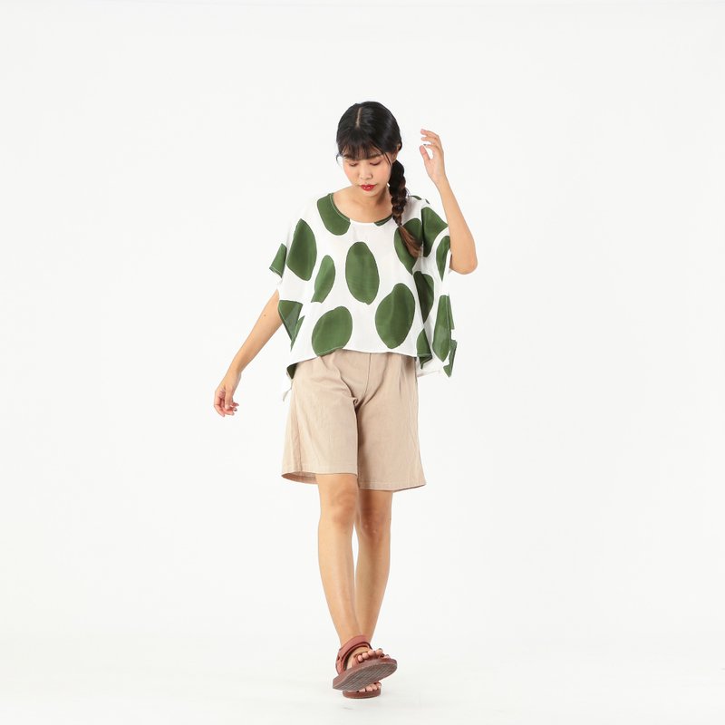 Poncho Blouse Cotton Silk Hand Painted for Summer resort - 女上衣/長袖上衣 - 棉．麻 綠色