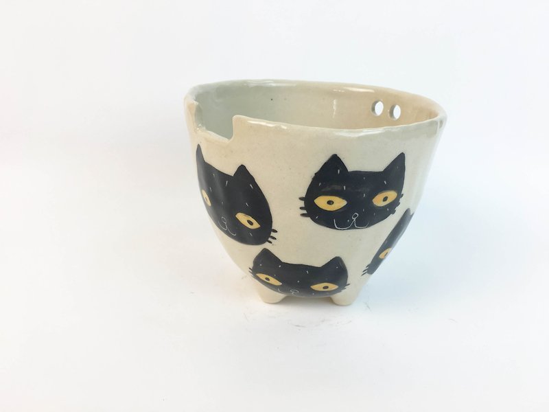 Nice Little Clay handmade bowl _ full black cat 0214-02 - Bowls - Pottery White