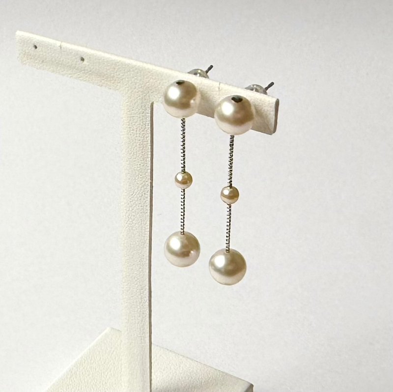 Akoya pearl earring  K14WG - 耳環/耳夾/耳骨夾 - 珍珠 銀色