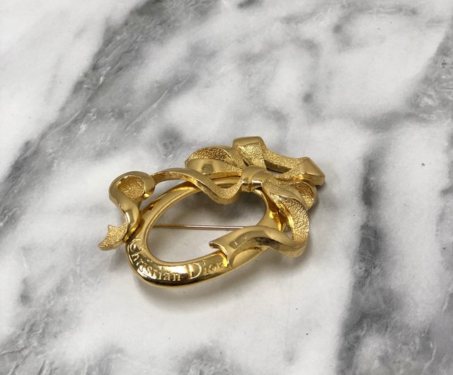 DIOR ヴィンテージ　ブローチ　リボン　ゴールド ♡極美品♡ Christian Dior ディオール ブローチ リボン ゴールド
