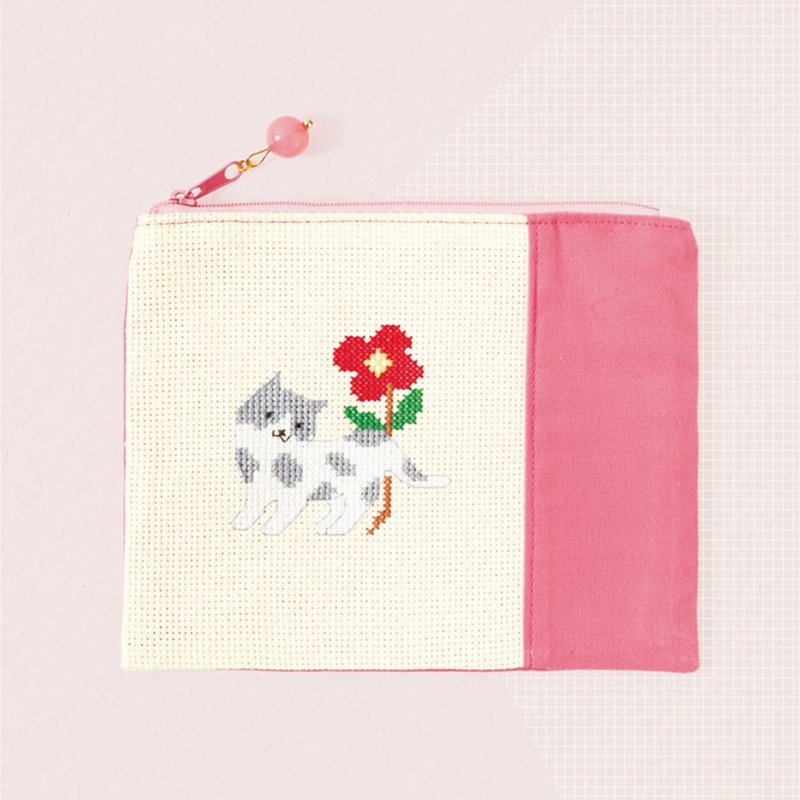 【Cat】Zipper Pouch - Cross Stitch Kit | Xiu Crafts - เย็บปัก/ถักทอ/ใยขนแกะ - ผ้าฝ้าย/ผ้าลินิน หลากหลายสี