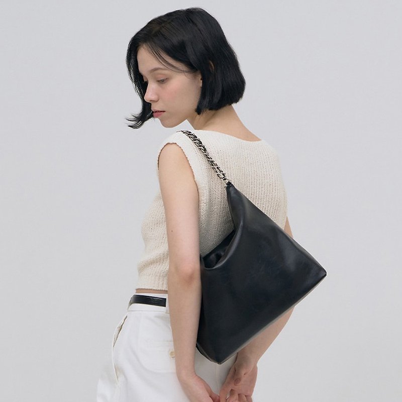 Bag to Basics チェーンホーボーバッグ 韓国製 - ショルダーバッグ - サステナブル素材 