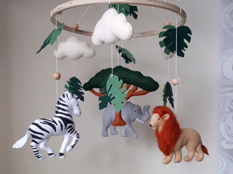 Mobile baby nursery decor Africa animals, jungle crib mobile neutral - 寶寶/兒童玩具/玩偶 - 環保材質 多色